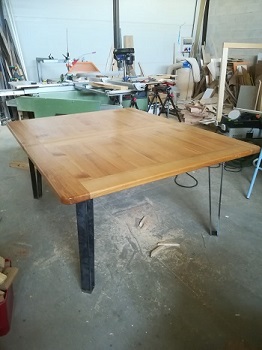 table plateau bois et pied métal